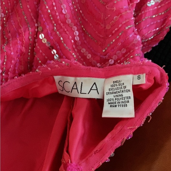 Scala Fuchsia Sequin Dress - Picture 4 of 8